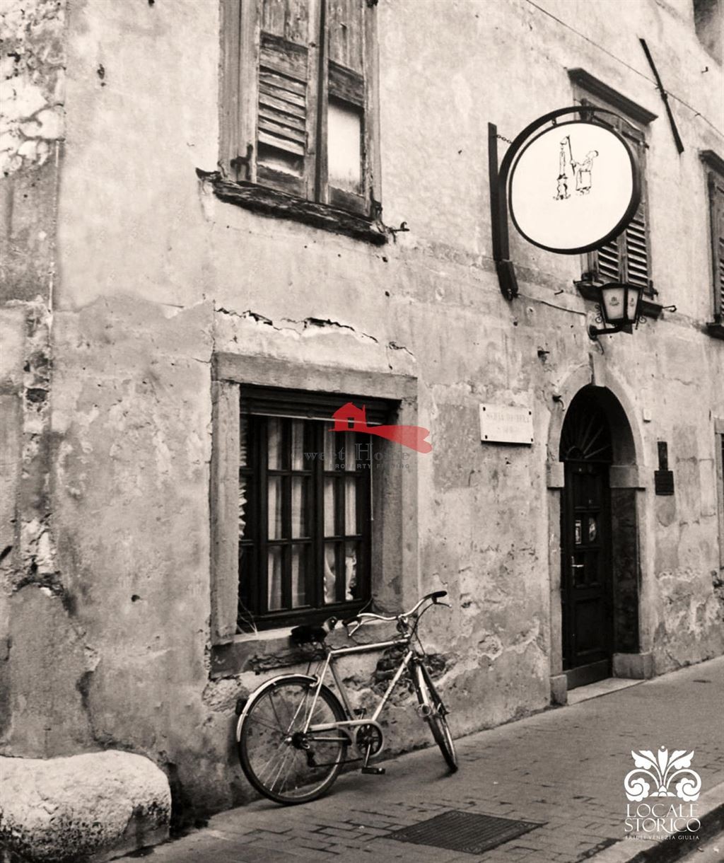 STORICO LOCALE NEL CUORE DI UDINE
