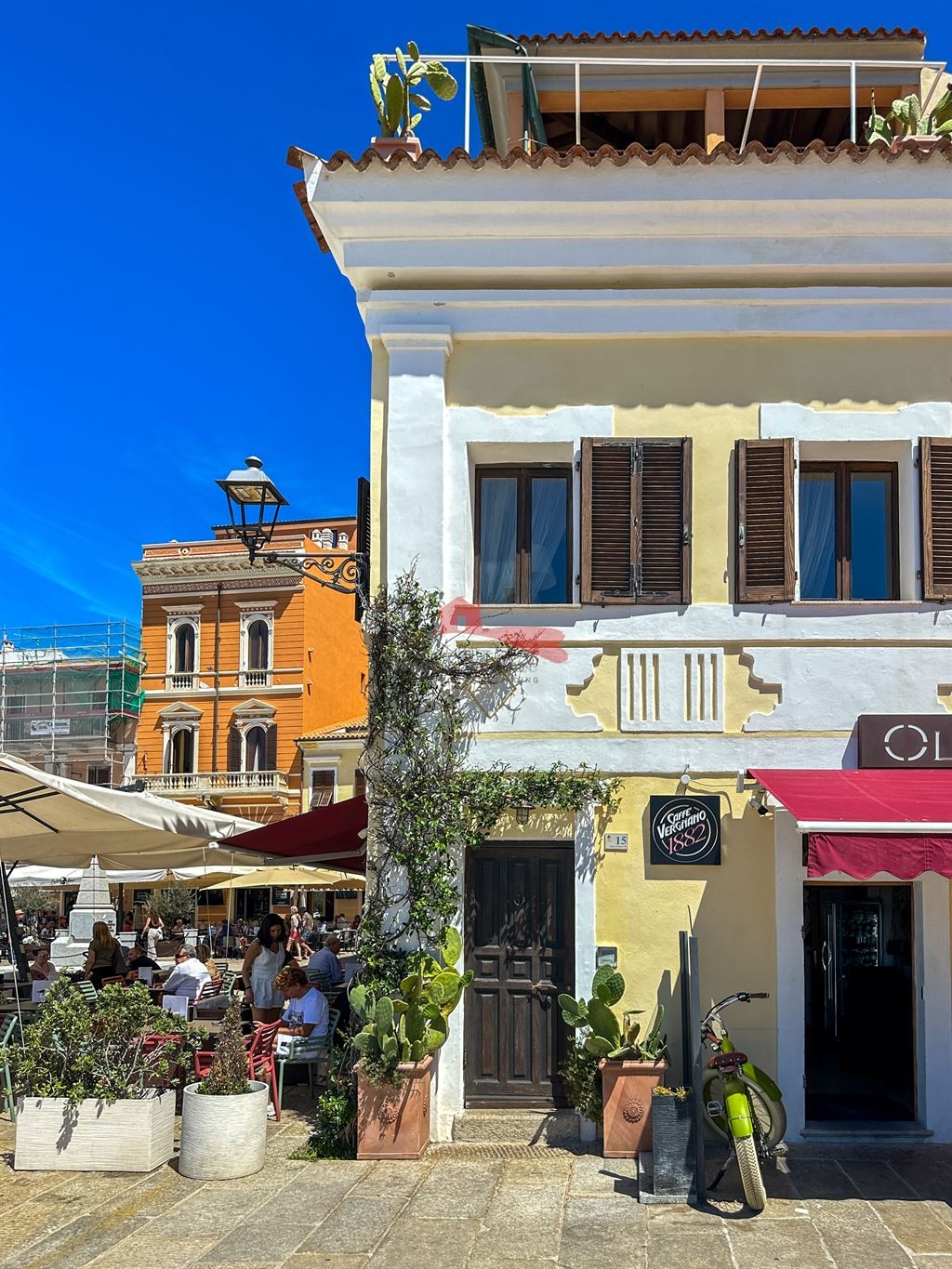 LA CASA SUL PORTO A LA MADDALENA - SARDEGNA