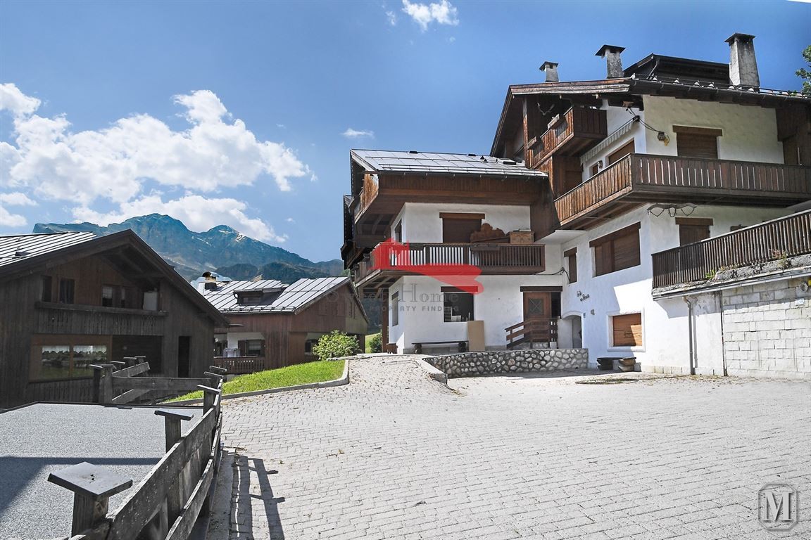 APPARTAMENTO - CORTINA D'AMPEZZO LOC. ALVERA'