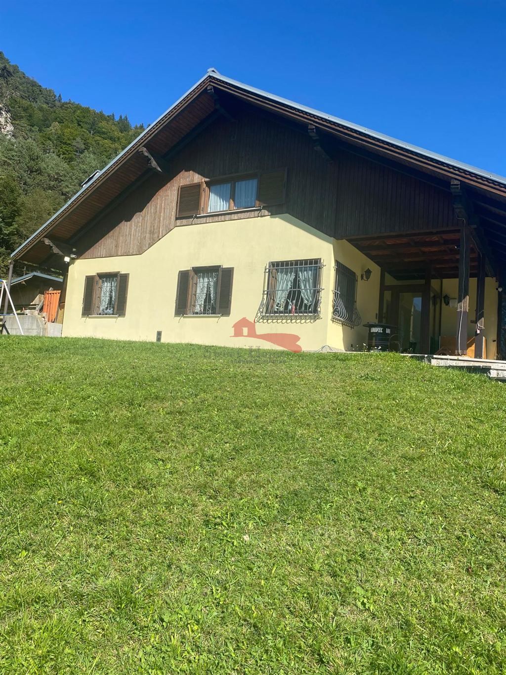 VILLA A MALBORGHETTO
